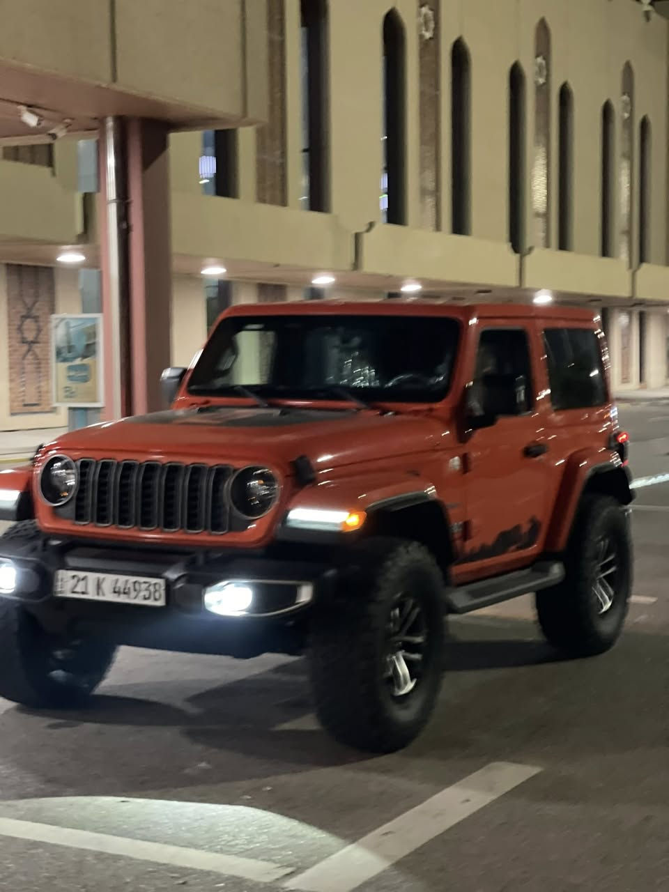 السلام عليكم 
جيب رانگلر JL 
2019 صحارى خليجي ليث العبيدي
ماشيه 100الف كيلو متر
كفاله عامه السياره بدون ضبغ بدون حادث
V6 3.6L 
فور ويل شغال 4x4 خفيف وثقيل دبل اكسل
فول مواصفات لون موحد  صحارى فول داخل عسلي
رادار جانبي نقط عمياء كشاف ضبابي امامي خلفي عينه ام الشاشه الجبيره شاشه وسطيه جبيره كشنات خلفيه 
 رقم سليمانيه تحويل او وكاله 
مكاني البصره 
***********
284 وبيها مجال
