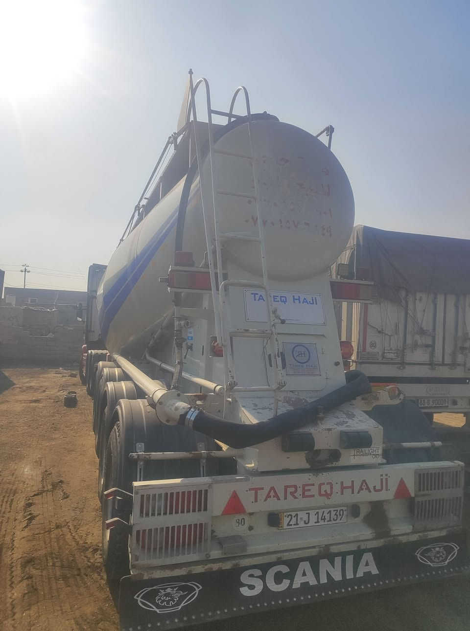 سلام عليكم ورحمه الله وبركاته سكانيا سايلوو للبيع موديل 2016 رقم سليمانيه رقم انكليزي الستفسار الاتصال عل رقم ***********موجود واتساب اتصل وبيك خير ودلل
