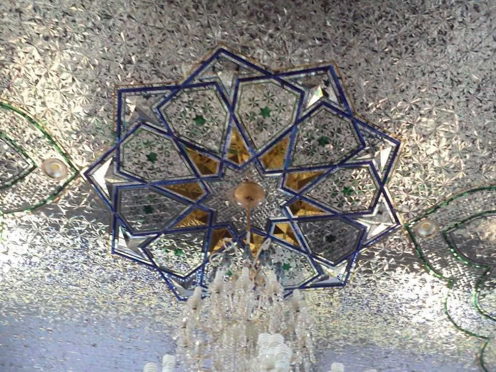 مهن باتت قيد الزوال من التراث القديم .....من اعمالنا التي غيبت بتطور وادخال الاعمال الفنيه الحديثه ......***********...واتساب
