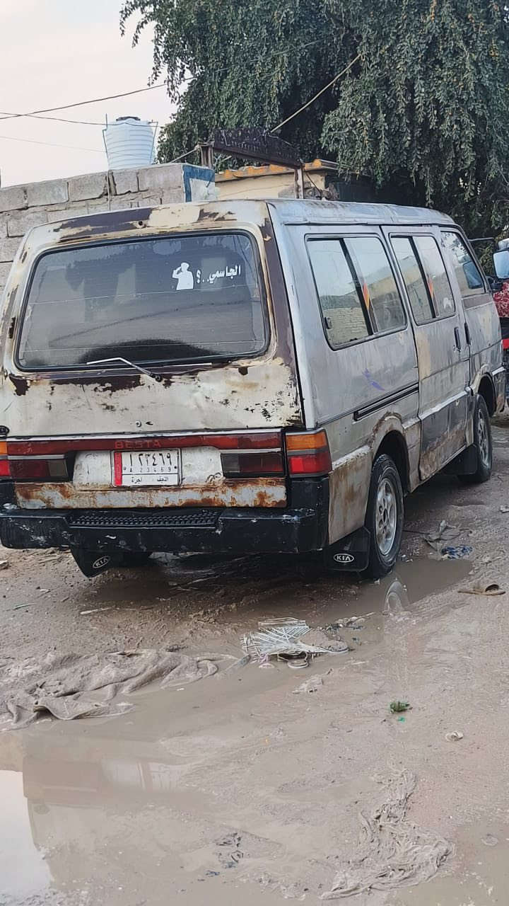 سلام عليكم كيه بسته ٩٤ مكينه وكير اكسن حداديه سياره جاهزه خط وبحث مرور مصفره سياره راعيه موجود  أوجهك وياماخذ منه سياره حلوه وجاهزه *********** مكاني نجف سعر ٢٥ وبيه مجال اني مكلف. بنشر
