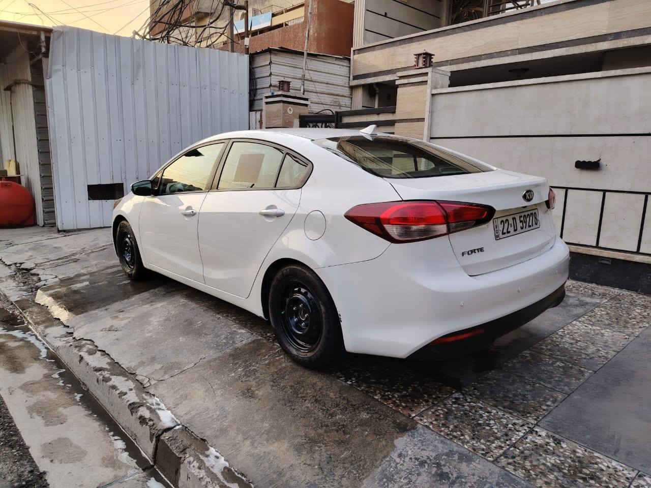 فورتي 2017 أربيل سنويه بسمي حادثها من امريكا هاذا ومابيها اي عيب سياره جاهزه من كلشي قفل 125ورقه مابيها مجال ابد *********** الشراي يتصل
