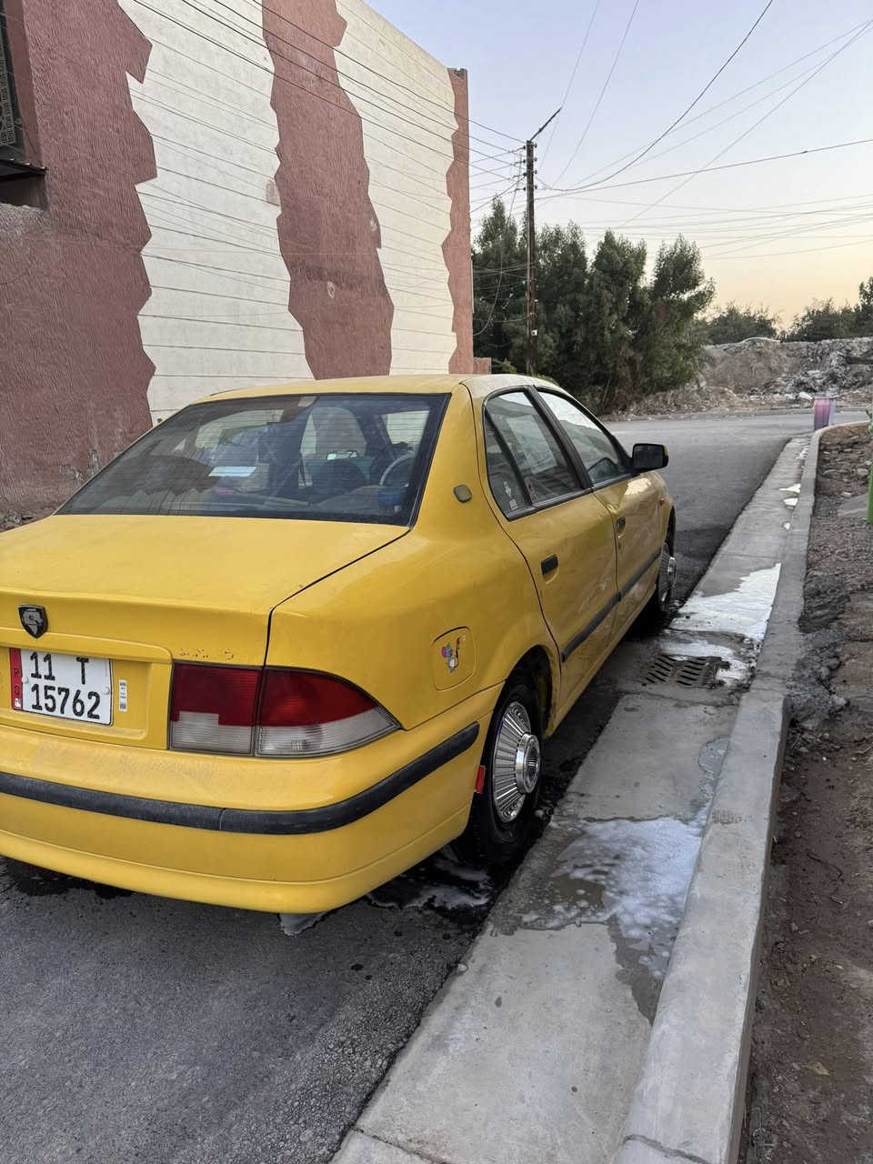 سلام عليكم سمند موديل 2009 مصبوغه جماليه فقط هيه غرمات مصفره بسمي تحويل ثاني يوم تبريد شغال بيهه الستيك والف فقط السعر ٣٠ وبيهه مجال بسيط سياره احله من صور مكفوله مكاني بغداد الشعب 
***********
