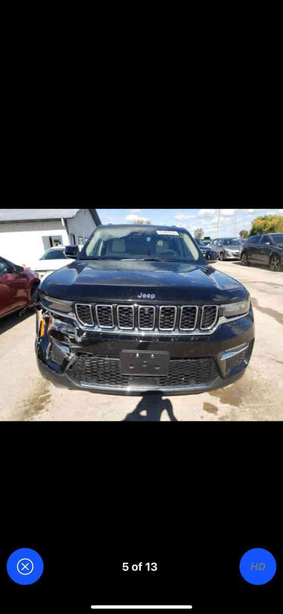 للبيع جيب  لمتدد بلاس 2022 
السيارة كراند شيروكي لمتدد

داخل السياره عسلي من الجلد الفاخر

بنوراما قطعتين اسود

  5 راكب 

المحرك : 6 سلندر 3600 فور ويل

5 كامرات 360 درجة حتى كامرة بالمراية داخل سيارة

المواصفات :

* دفع رباعي 4x4 . 

* رادار امامي مع مانع تصادم . . 

* تحذير الخروج عن المسار . 

* مستشعر نوم السائق مع نظام التوقف الآلي 

* تحذير النقطة عمياء  .

* نظام تحذير عند التقاطعات. 

* نظام تحذير عند تجاوز السرعة المحددة. 

* نظام تقليل الضجيج داخل المقصورة. 

* إنارة محيطية. 

* شاحن موبايل وايرلس. 

* تعديل وضعيات مقود السائق كهربائيا. وعكس السائق كهربائي ايظاً

* نظام الصوت من ماكنتوش مع 19 سماعة. 

* سقف بانوراما . 

* شاشه كبيرة 10.1 انج . 

* نظام الخرائط (GPS) .

* عرض خرائط الطريق على لوحة القيادة.

* لوحة القيادة بقياس 12 أنچ. 

* كاميرا محيطية 360 درجة . 

* 4 كاميرات خارجية مع بخاخات ماء للتنظيف. ع كل الكامرات

* المصابيح الأمامية زنون .

* كشافات الضباب زنون . 

* دخول ذكي.

*قفل ذكي عن طريق لمس اليده

* بصمة على 5 ابواب للدخول الذكي. 

* تشغيل عن بعد .

* الصندوق الخلفيي كهربائي .

* نظام التحذير الصوتي عند اقتارب اي سياره في الطريق

* اضافات من الخشب الطبيعي للمقصورة الداخلية

*3 وظعيات للستيرن 

* ذاكرة لحفظ وضعيات الجلوس للسائق. 

* ذاكرة لحفظ وضعيات الجلوس للراكب.

* المقاعد الأمامية كهربائية .

* المقاعد الأمامية تبريد وتدفئة .

* المقاعد الخلفية تبريد وتدفئة .

* ستائر للشبابيك الخلفية. 

* انارة داخلية LED  . 

* حساسات امامية. 

* حساسات خلفية . 

* مكيف خلفي مع وحدة تحكم منفصلة . 

* تدفئة ستيرن  وتبريد 

* مانع تصادم خلفي .

*مانع تصادم امامي

* بلوتوث تلفون . 

* محدد سرعة . 

* نظام التشغيل والاطفاء الاوتوماتيكي ( Auto Start System ) .

* نظام بريك اوتماتيكي ( Auto Break System)

مكان السيارة بغداد

***********
