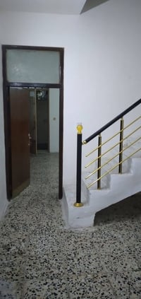 ألسلام عليكم نصف قطعة قطاع ١٢ قريبة عن الداخل مسلح حديثة طابق واحد ٧٢ ...