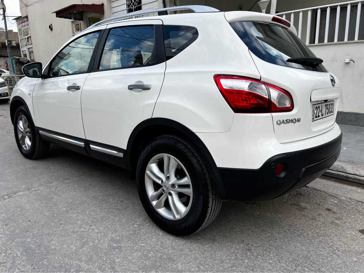 نيسان قەشقای ٢٠١٤ ئێس ئی

بونیت سبوغ ١٣٧ کیلو مەتر ڕویشتوە

سەنەوی هەزە نوێ یە ٢٠٢٩ مانگی ٢ 
  
چوار تایەی نوێ سیارەکە توندو تولە و هیچ مەسروفی تێدانیە

نرخ ( ١٠٨ )

واتساب( *********** ) أربيل, العراق
