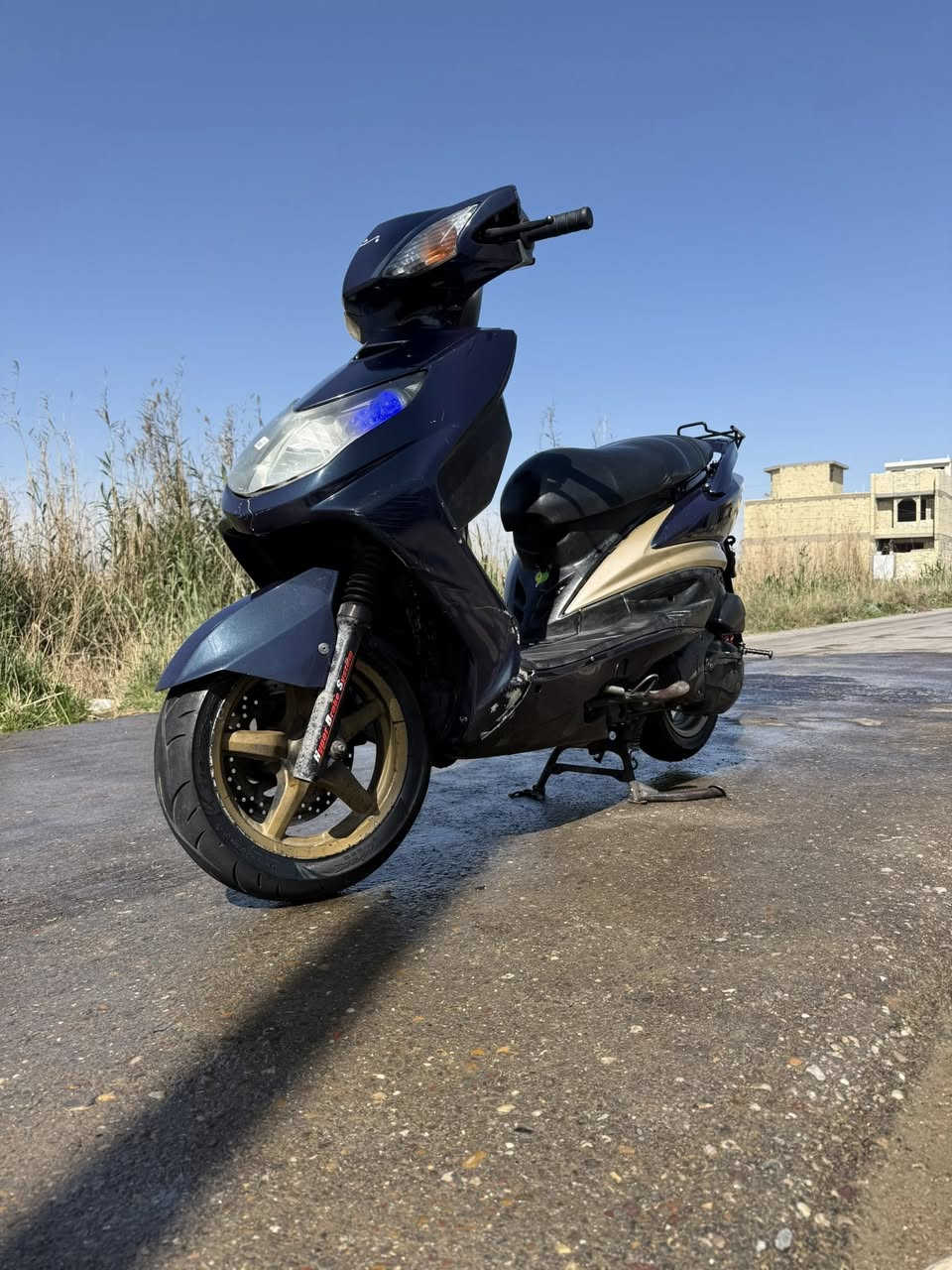 سلام عليكم 
دراجه سكنس فحل كابريته دراجه خير من الله كهربايات كله شغالي بس دشبول طافي سعر 550او بيه مجال ال طيبين مكاني شعله ‭٠٧٨٢ ٦٨٩ ٩٤٤١‬
