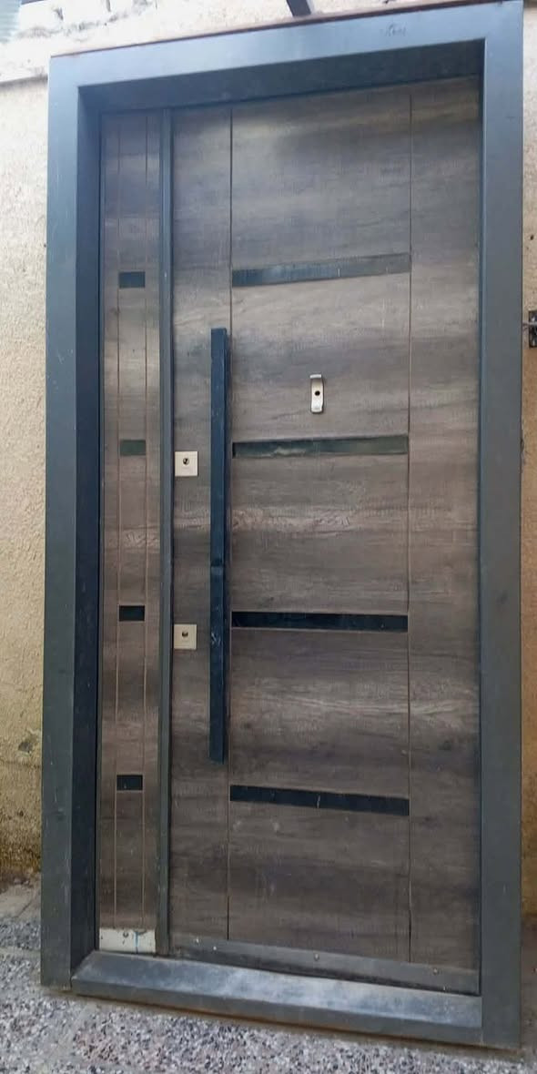 #باب_قاصة
باب قاصة مع جرجربتهة تكمة ونظيفة رايدهة ب 190 ألف صارت عليه وية النقل ما يقارب 200 ألف بس طلع قياسهة كبير.
الباب مع الجرجوبة قياسة 125 العرض و 250 الارتفاع.


**إذا كنت صاحب هذا الإعلان وتريد حذفه لأي سبب، رجاءا أرسل رسالة إلى الدعم الفني**