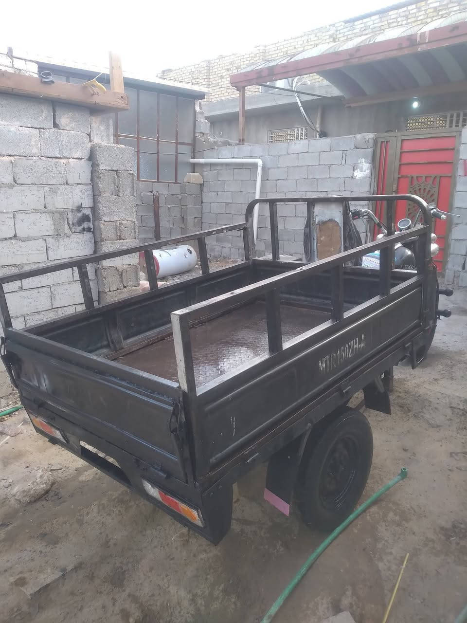 سلام عليكم ستوته كلك مديل 2013محرك مكفول شاصي معمر ولباقي كفاله تخم تاير جديد كهربايات كلها شغاله الستوته انضف من الصوره 
ورجاء رجاء اقرا المنشور الا تدخل الخاص وغير مبرد ذمه اللي ينطي وعود كاذبه ويكسر بحلال العالم السعر 700 وبيها مجال حق الجيه قليل مكاني نجف قضاء المشخاب رجاء اقرا المنشور يلا تدخل خاص ***********
