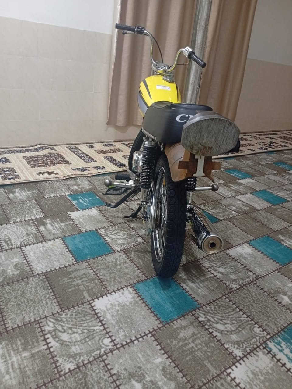 سلام عليكم دراجة اربعة كير كلك للبيع تعمير جديد ما مفتوحة سعر 600وبيا مجال مكاني كربلاء حي العباس *********** ***********
