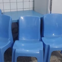طاولة طعام • 4 كراسي • استعمال قليل