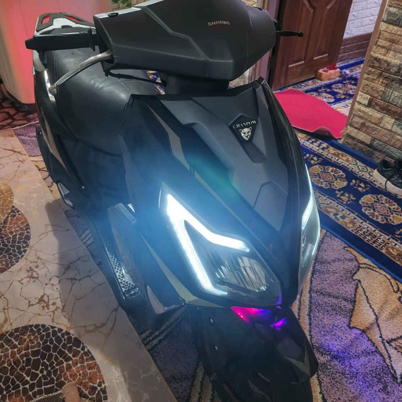 للبيع عالفحص كلشي شغال مناقصه شي ب350 مكاني ديوانيه *********** الدراجه اوراق دشبول شاشه الدراجه جديده
