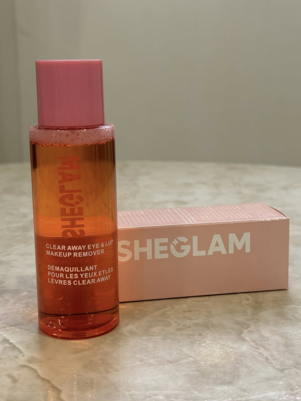 السلام عليكم عندي كارتونه  مكياج وعنايه بيه ٣٥ قطعه تقريبا للبيع للحجز والاستفسار خاص بسعر ٣٥الف مع التوصيل المجاني واكو بعد قطع محاطه صورهن كلوسات وحمر وماسك واضافر واقيات شمس ثنين عصارة مرمم مال لاروش بلشر اقلام تحديد فلورمار فونديشن شيكلام وايميلي وشيكلام عصاره وباودر شيكلام كلتر مسكاره


**إذا كنت صاحب هذا الإعلان وتريد حذفه لأي سبب، رجاءا أرسل رسالة إلى الدعم الفني**