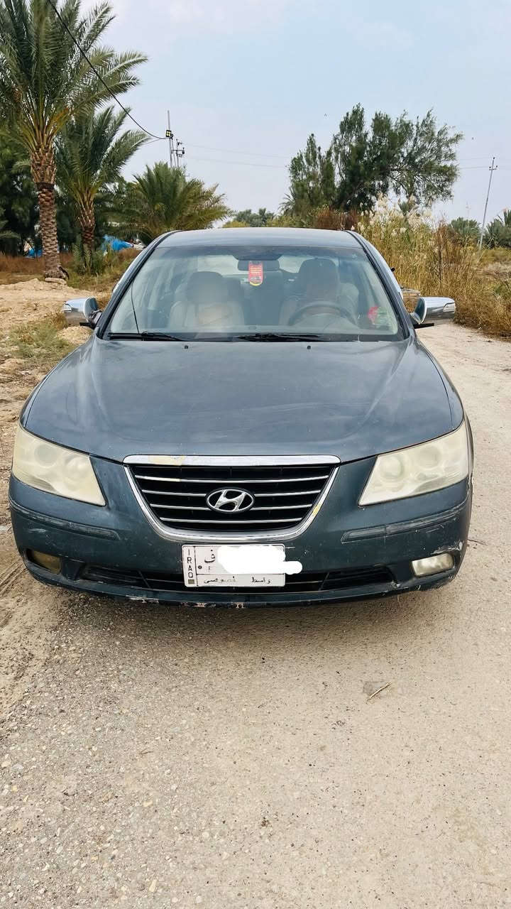 السلام عليكم سوناتا هونداي امريكي موديل 2009بيه قطعتين بدون دواخل امبدل ومصبوغ بيه البنيد والجاماغ الايسر وبيه جراد موضح داخل الصوره السياره التايرات كله جديد 90/100 صدر امامي 75/100 صدر خلفي75/100 سنويته27 تحويل ثاني يوم السعر 95 وبيه مجال حك الجيه اتصال علا الرقم غير موجود علا الفيس ***********
