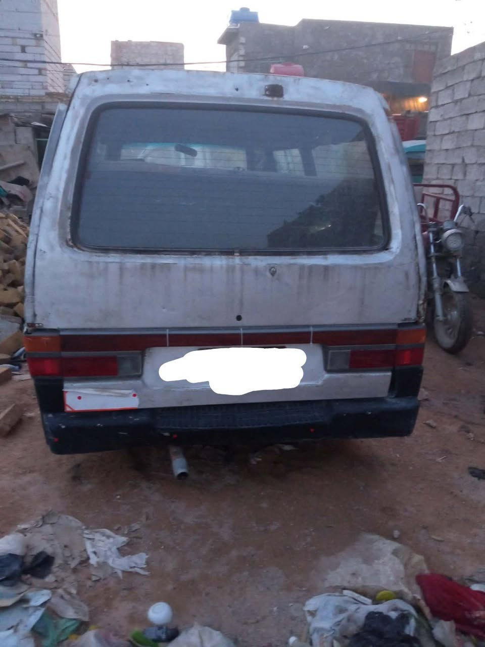 كيه بسته رقم احمر بابل سياره ماناقصها شي ومكينه لابخار ولاشي وكير كلشي مابي واكسن وسياره حلوه وينطوها كاز مكانها النجف كوفه شارع المعمل سعرها  15وبيها مجال للاستفسار الاتصال علئ رقم ***********
