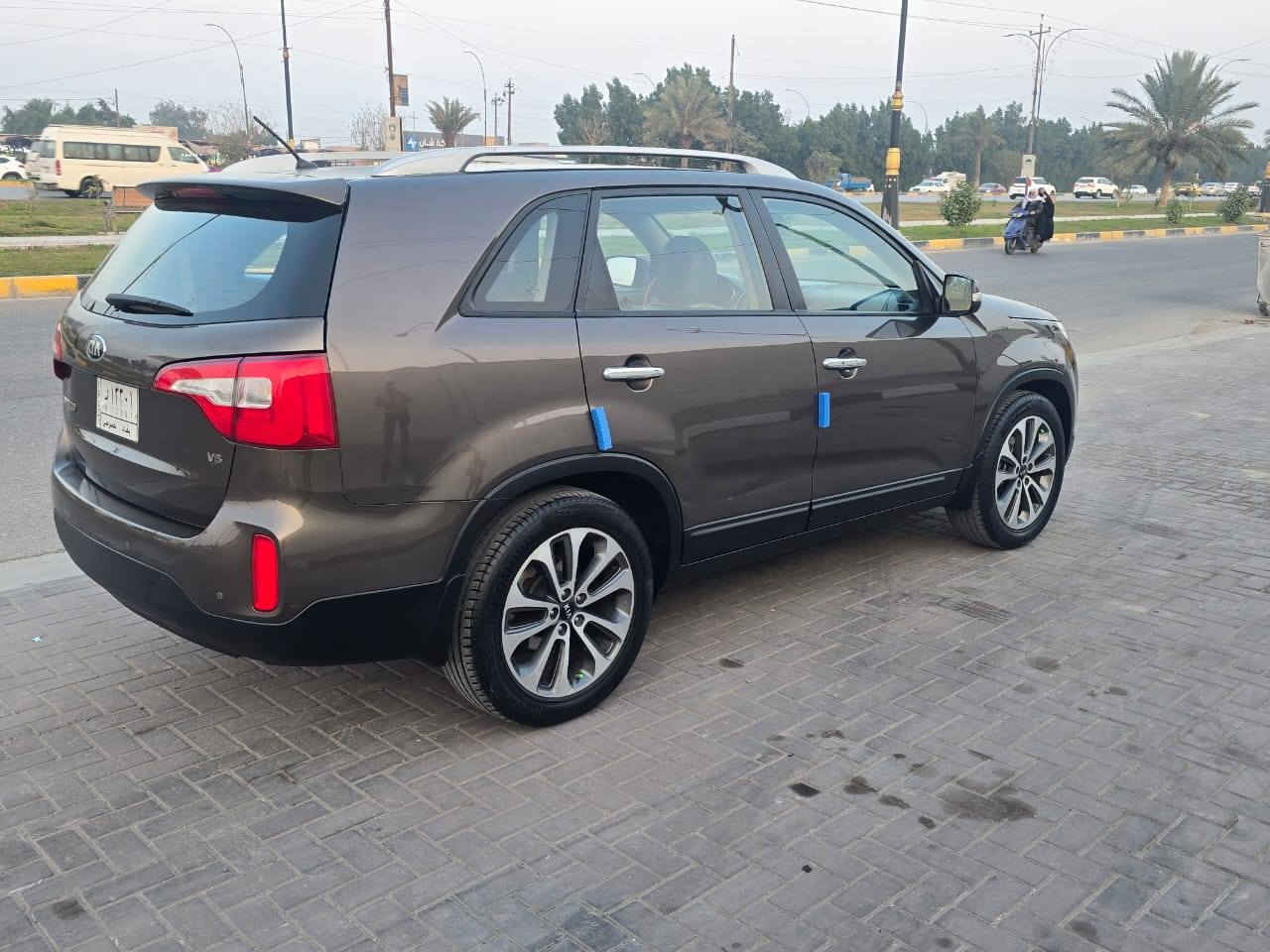 سلام عليكم سياره سورنتو موديل 2013 خليجيه سياره فول مواصفات واحد على واحد كير محرك سته سلندر 7 راكب حداديه تبريد كفاله عامه سعر السياره 173 العنوان كربلاء رقم الهاتف***********
