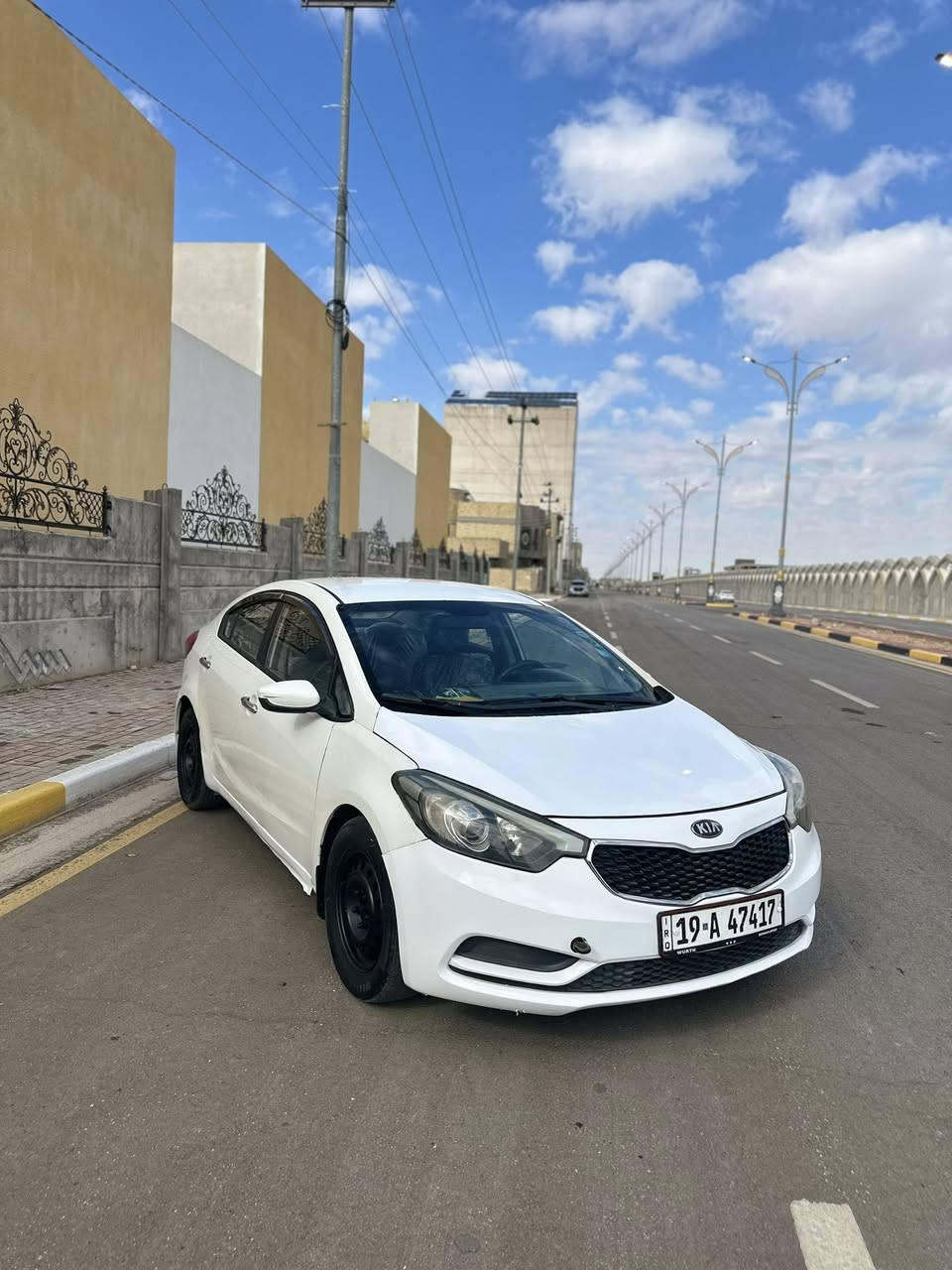 السلام عليكم
كيا سيراتو 2014 للبيع 
حادث السيارة موضح بالسونار 
السعر 96
لاستفسار اتصال على ***********

