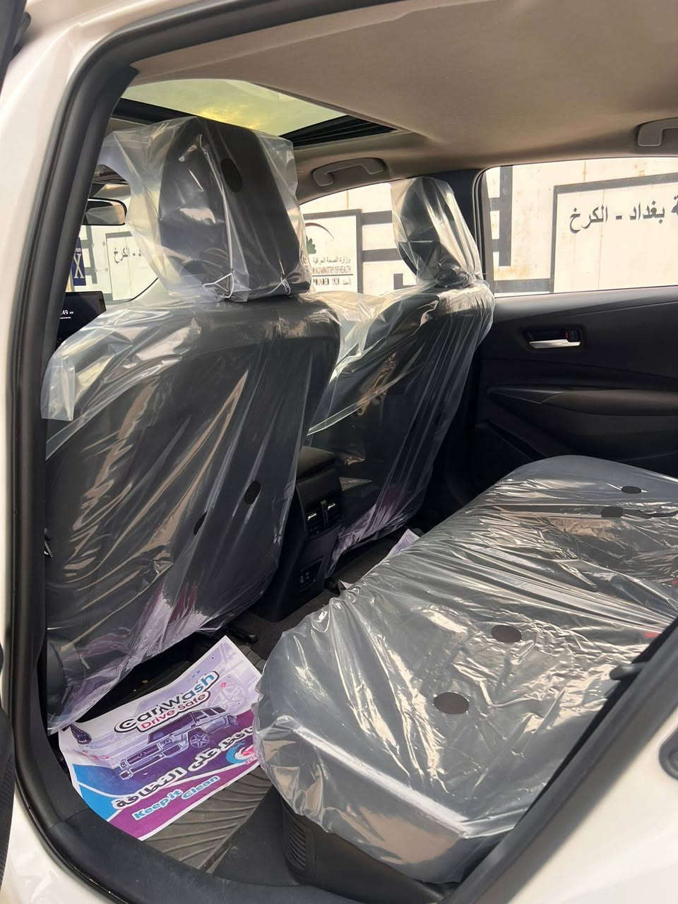 سلام عليكم كورله هايبرد ٢٠٢٤خليجي سياره  جديده و احله من لصور عله وضعيه الشركه مكفوله كفاله عامه  عدا بارد بسيط جدا

فول مواصفات 
فتحه + بصمه + بصمة ابواب + داخل جلد + تبريد قطعتين + كامره دواره + فول تحكمات + وباقي المواصفات المعروفه 
مدوشمه كاعيه وكشنات 
ماشيه ١٧ الف 
سعر ١٥٠ وبيها مجال بسيط
مكان السياره الكراده 
للستفسار  ***********
