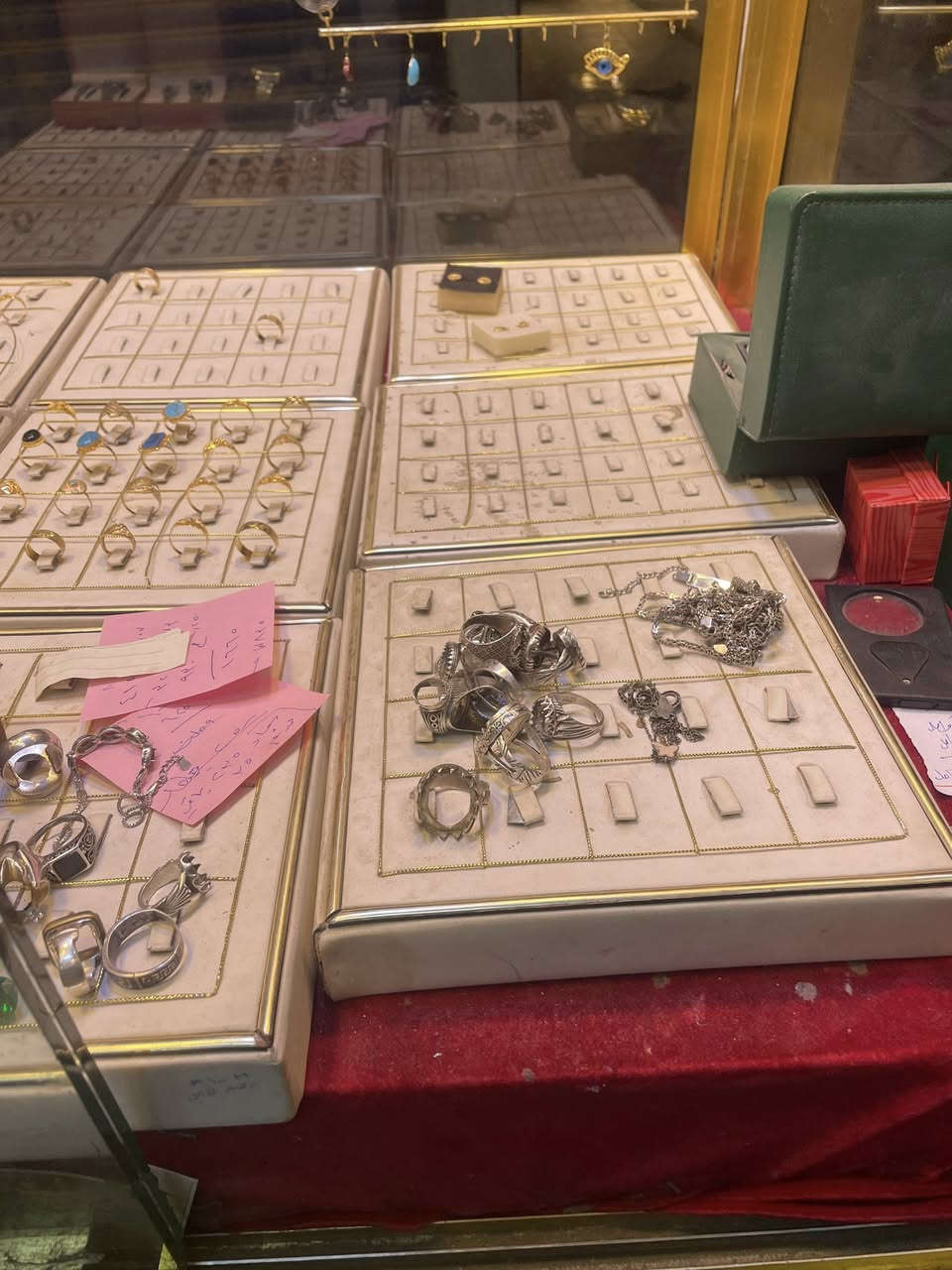 عندي كميات بعد خير من الله 
الشراي يدخل خاص ابيع جمله
او الاتصال على هاذا الرقم***********
ابيع ارخص السوك
