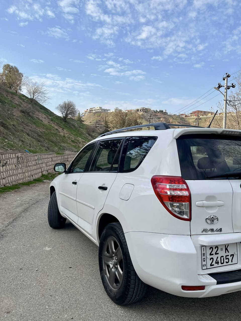 TOYOTA RAV4 BASE

اللون: أبيض 

الموديل :2011

نوع المحرك :4 محرك (2.5)

عداد المسافة: 147 الف ميل

المواصفات: base

كاميرا الخلفية 

مانع انزلاق

مثبت سرعة

دفع رباعي دفلوك 

شاشة 

8 وسادة هوائية 

كشافات ضباب 

‎للاتصال و الاستفسار 

***********
