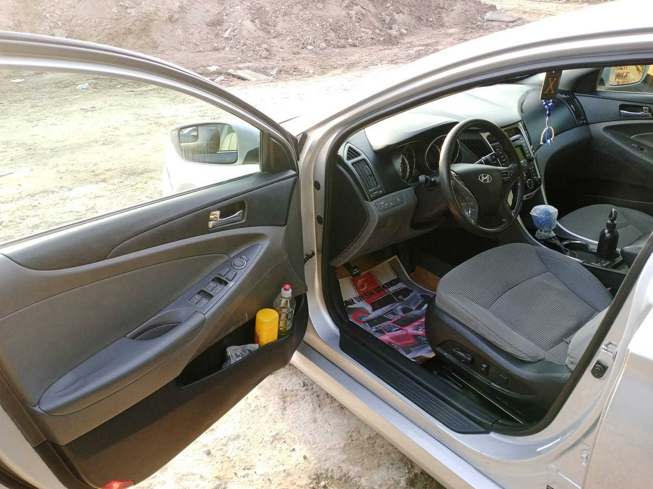 سلام عليكم سوناته موديل 2014وارد امريكي حادث جاملغ الايمن جهت العبري صبغ فقط  رقم ذي قار تحويل ثاني يوم سنويه لغاية 2027 محرك 24000سياره جاهزه من كلشي كير مكينه حداديه كهرباأيات مكانها الناصريه سعرها 115وبيها مجال للطيبين رقم الهاتف ***********
