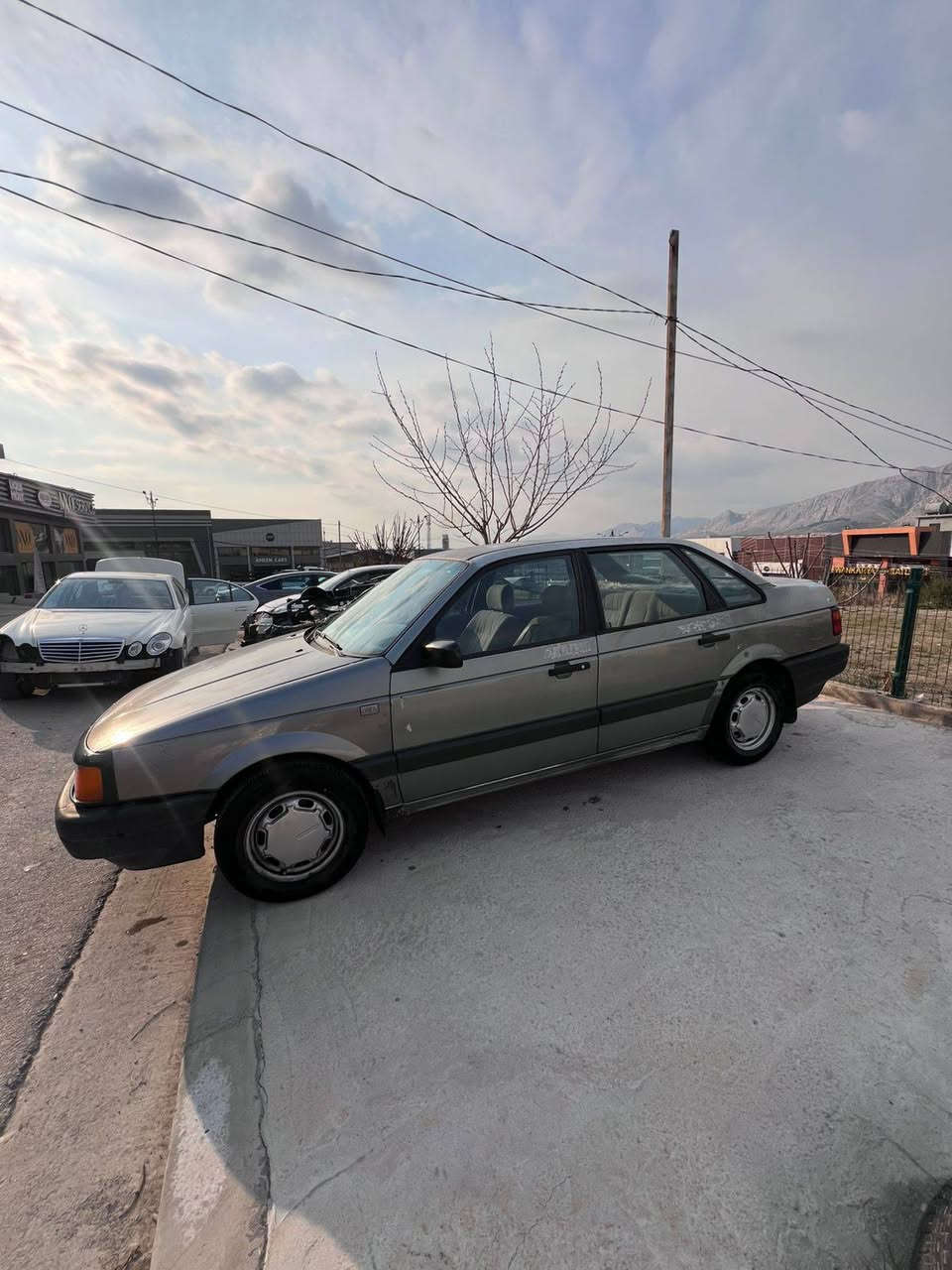 باسات 1988 بدون صبخ ، كير و محرك بشرط ، كير عادي عنوان دهوك ، سيارة بها تكحيل
سعر 35 ومجال
رقم ***********
