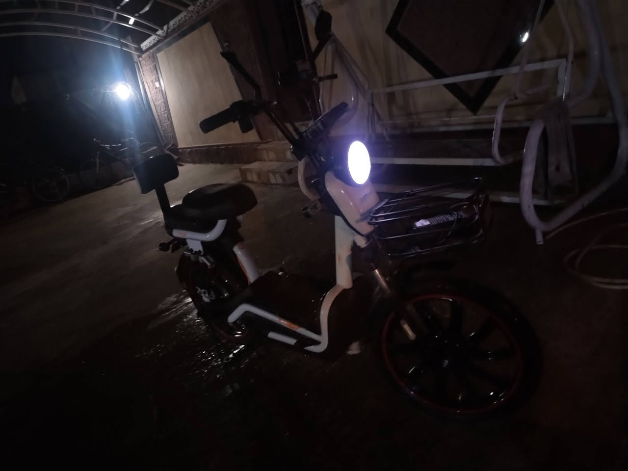 ما طور شحن للبيع السعر خاص جديد مامفتوح اي شي بي  
شرط جديد


**إذا كنت صاحب هذا الإعلان وتريد حذفه لأي سبب، رجاءا أرسل رسالة إلى الدعم الفني**