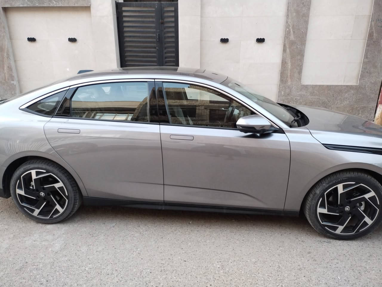 شانجان ايدو بلس 2026
ماشية 2600

رقم صاحب السيارة ***********

مكان السيارة بغداد - السيدية 

ترهم نقد

وترهم اقساط
