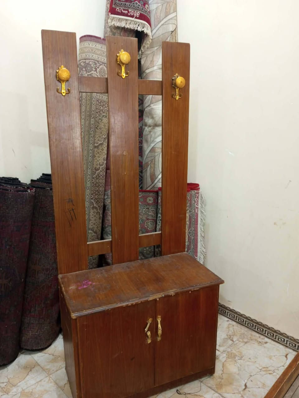 بيع... سريع .....سريع..300الف وبيه مجال سرع بحجز 
معرض ابو عبدالله للاثاث المنزلي 🔥من غرفه نوم صاج مستخدام ربع قطع كنتور وتخت وميز توليت وزاويه العنوان تكريت الديوم مقابل مطعم المذاق بلقرب من اسواق الزوبعي للاستفسار خاص او اتصال *********** متوفر وتساب
***********متوفر اوتساب
