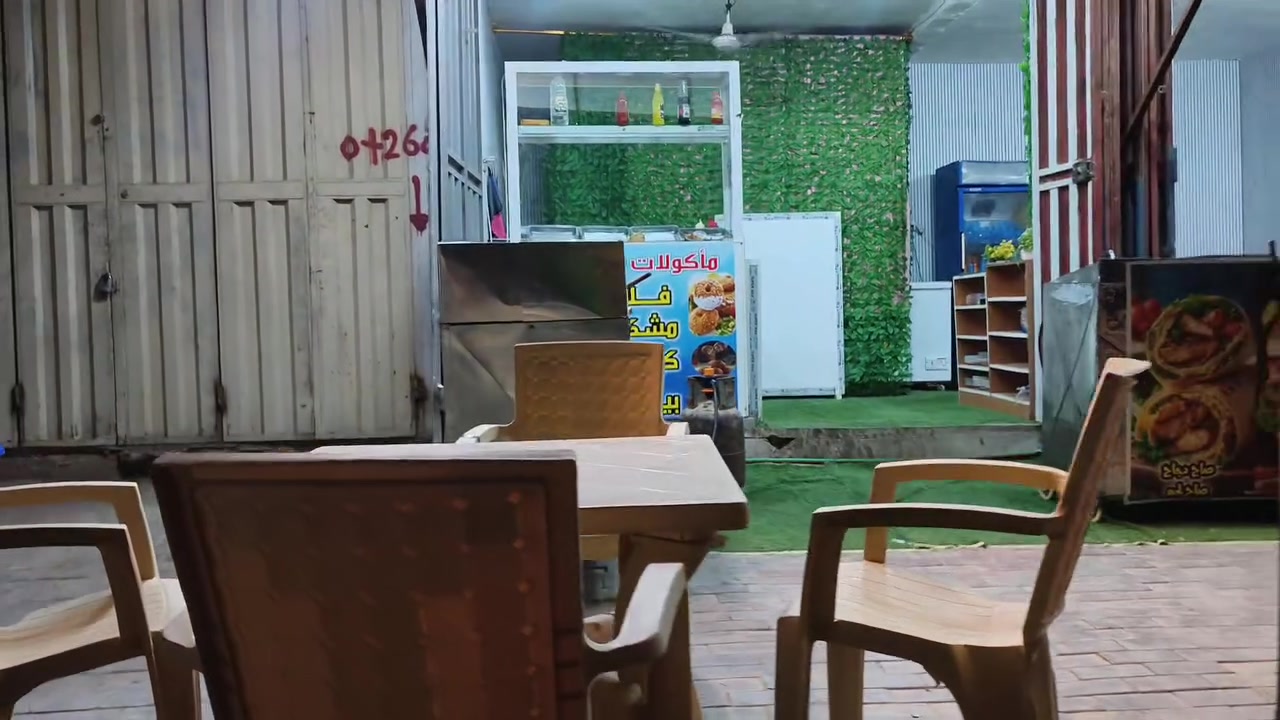 السلام عليكم 
مطعم مأكولات سريعه و فطور صباحي للبيع بسعر مناسب موقعه كربلاء حي العسكري 
***********
