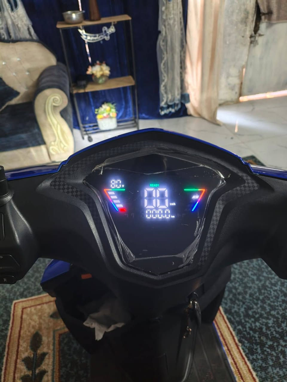 السلام عليكم دراجة شحن سكنس استخدام شهر دراجة 6بطاريات نضام رجوع الى الخلف دسكات امامي خلفي سرعه 120 الحقيقي 70دراجه خير من الله السعر 700وبيه مجال بصيط *********** المكان بغداد الشعله
