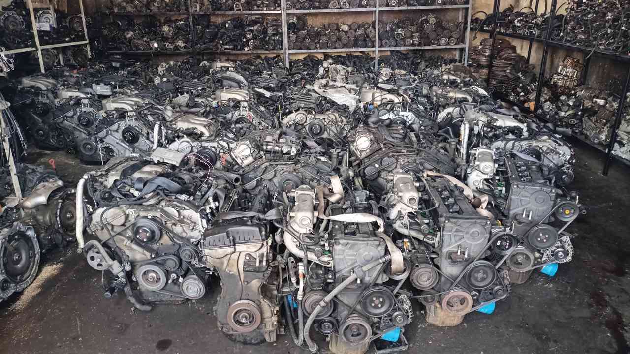 يوجود جميع محركات السيارات الكوريه V4…..V6
البيع
جمله+مفرد
الرقم.***********اسيا…….. ‭٠٧٥١ ٨٠٩ ٤٧٦٤‬ كورك
