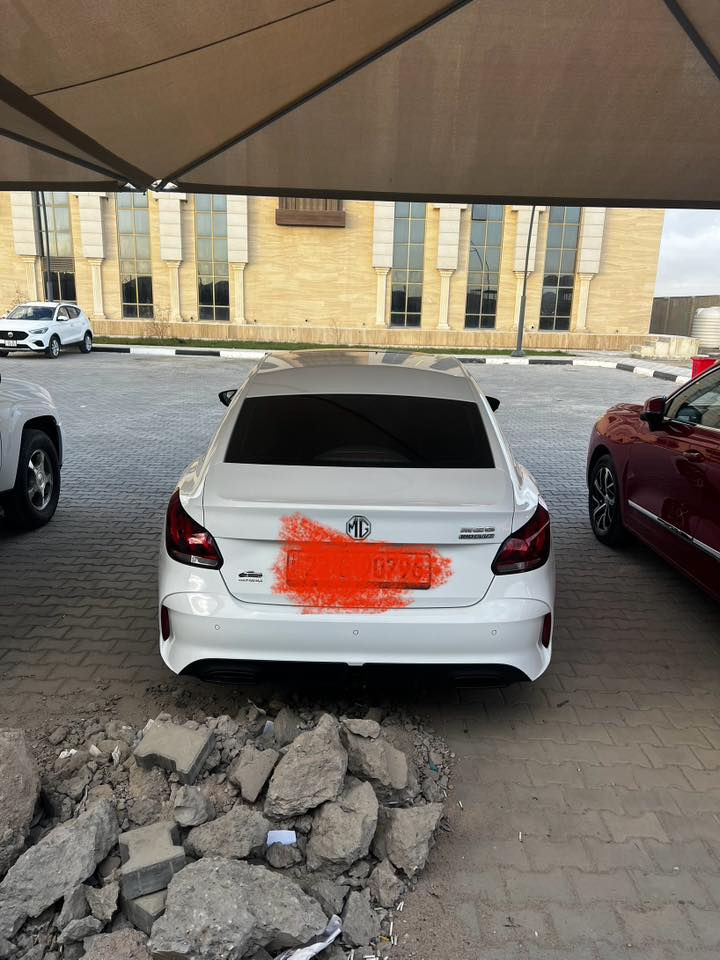 سيارة ( MGجيتي فايق) للبيع

الموديل 2024 

المواصفات 

التشغيل بصمة 

دخول ذكي 

فتحة سقف بانوراما 

مقاعد جلد 

مثبت سرعة 

كامرة خلفيه حساسات امامي خلفي 

- [ ] هاند بريك بصمه. اوتو ولد بصمه 

شاشة يدعم نظام الكاربلاي 

تحكمات في الاستيرن 

صرف الوقود اقتصادي 

لايت زينون ابيض بلادي 

حجم المحرك 1500 تنفس طبيعي 

ماشية 38 الف 

رقم السيارة اربيل عنوان السيارة البصرة 

للاستفسار عن السيارة وعن باقي التفاصيل على الرقم *********** واتساب فقط 

السعر 114وبيها مجال
