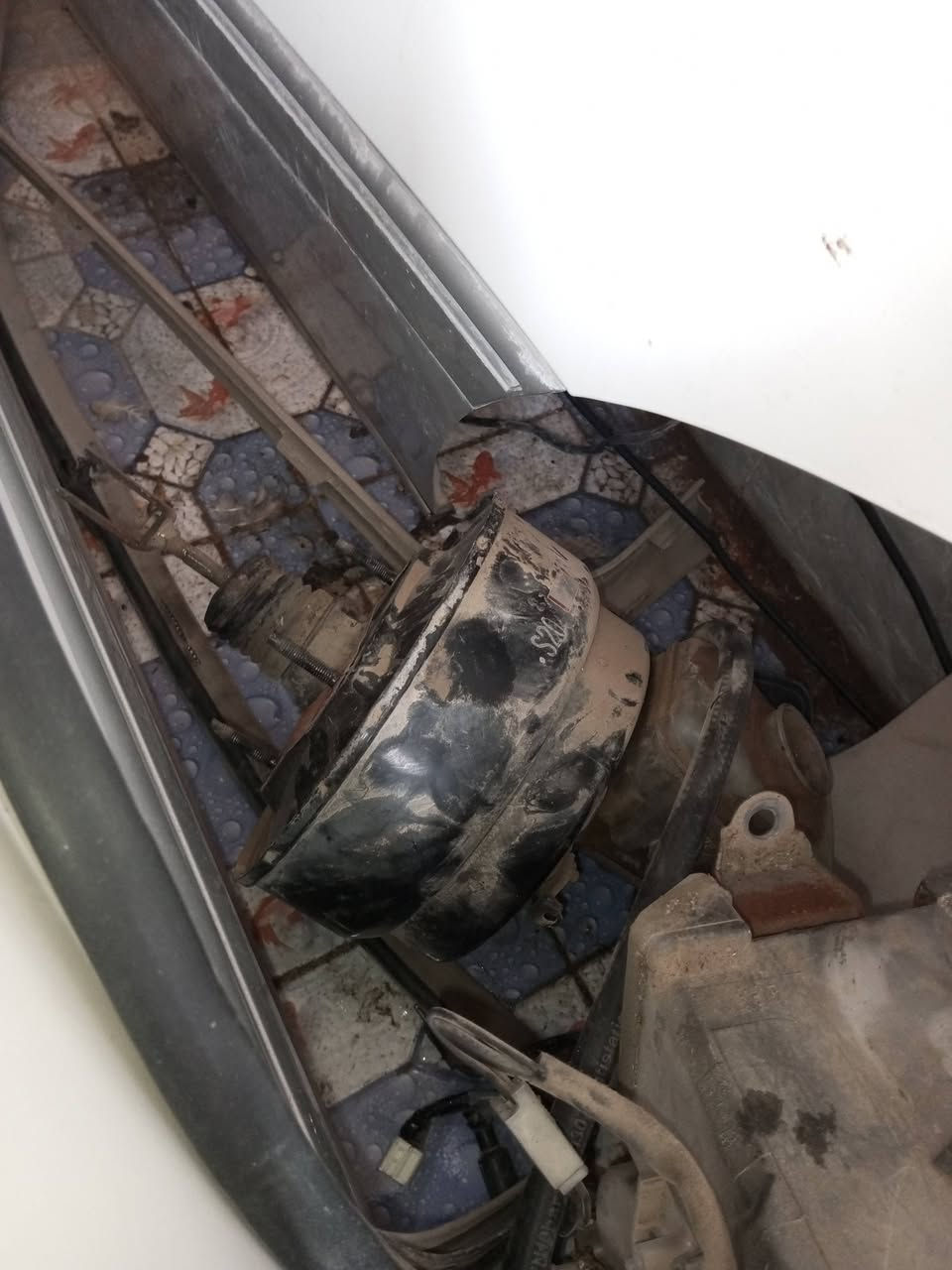 السلام عليكم ملكه تفليش كير ومكينه وعربانه وصدر ومشط ستيرن وفريم ممه و الغراض كلو جديد  شتحتاج موجود ***********
