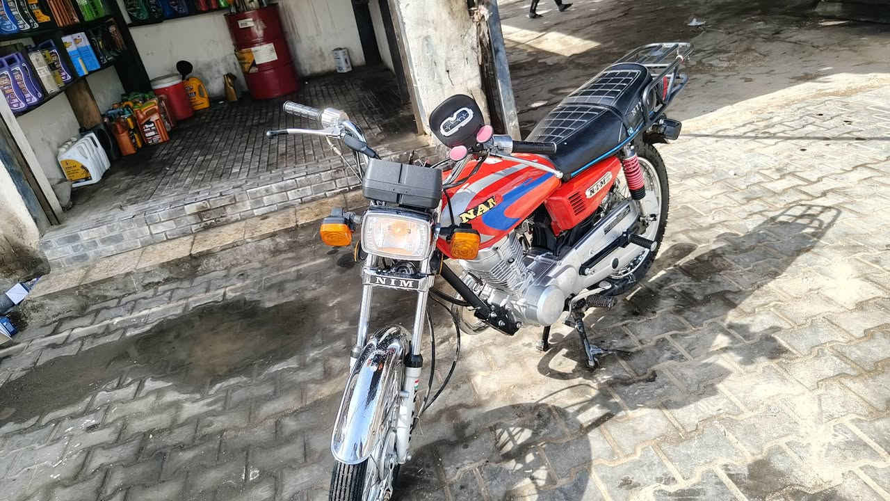 السلام عليكم شباب اربعه كير 25جديده كلوك اوراق سكنر البيع السعر650وبيه مجال***********
