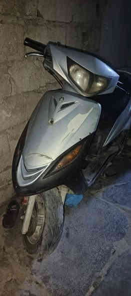 السلام عليكم دراجه ماكس ١٤٠ للبيع نقص بس جوزه دراجه شغاله العنوان الرحمانيه شارع الشيش ‏‪***********‬‏
