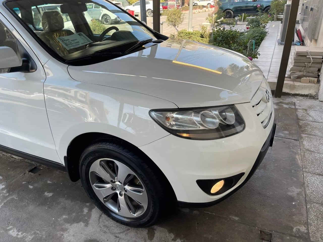 السلام عليكم للبيع سنتافي 2012 السيارة كفالة عامة ماشية 58 الف اخت الزيرو مكينة 6 سلندر 7 راكب  السيارة فول مواصفات 1/1 السيارة رقمهة بغداد والسيارة بأسمي اي استفسار هذة رقم راعيهة انا مكلف بالنشرر ***********
