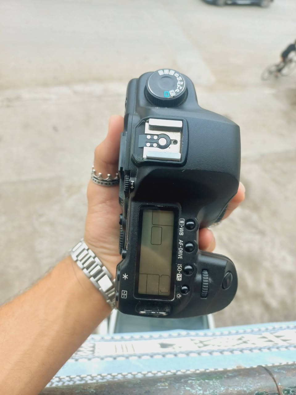 Camera Canon 5d mark ii Nu
Shutter:22k
Battrie/chargeur originale
Carte memoire 16gb


**إذا كنت صاحب هذا الإعلان وتريد حذفه لأي سبب، رجاءا أرسل رسالة إلى الدعم الفني**