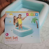 مسبح أطفال • انتكس • جديد