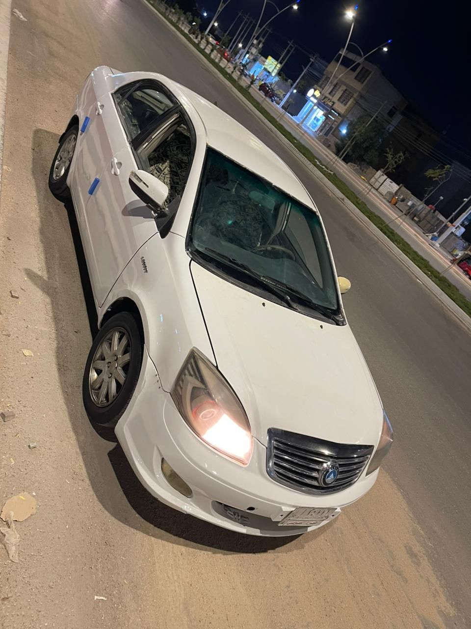 جيلي موبل 2013 مكينه وكير كورلا رقم بصره بيها صبغ حزام جماليه بدون ضربه تبريد شغال بس نقص غاز شرط تحويل مكاني بصره السعر 40وبيها مجال ***********
