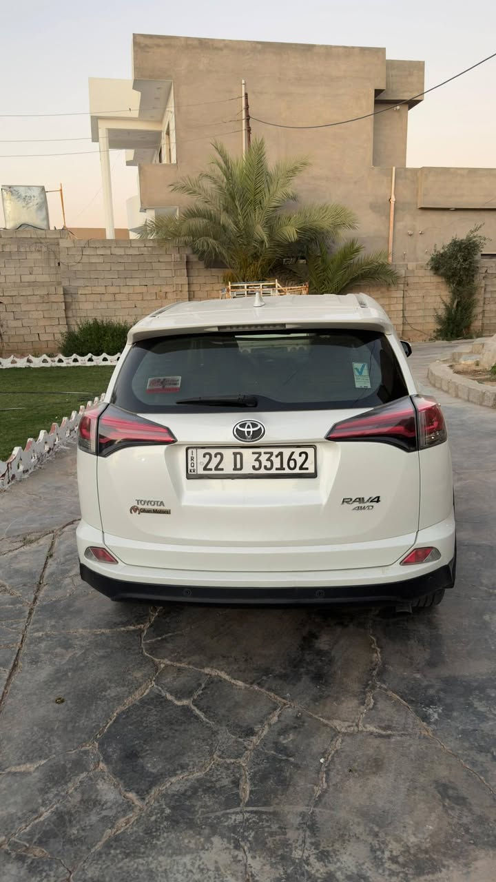السلام عليكم
سياره RAV4
موديل 2018
كلين ماشيه 80000
السياره نضيفه ما بيه اي ضرر 
وارد خليجي
المكان صلاح الدين - تكريت 

السعر خاص  
للتواصل  
***********
