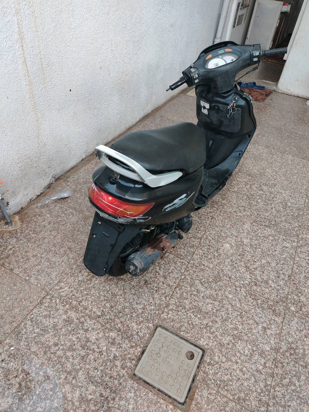 سلام عليكم ماكس فورتي ١٤٠ مكينه  ناعمه شلعه معدل حلوه كفرات ختم واحدة اي نقص مابيهة كهربائيات كامله تشغل سلف هندر  بيع او مراوس مكاني غزاليه رقم واتساب ***********