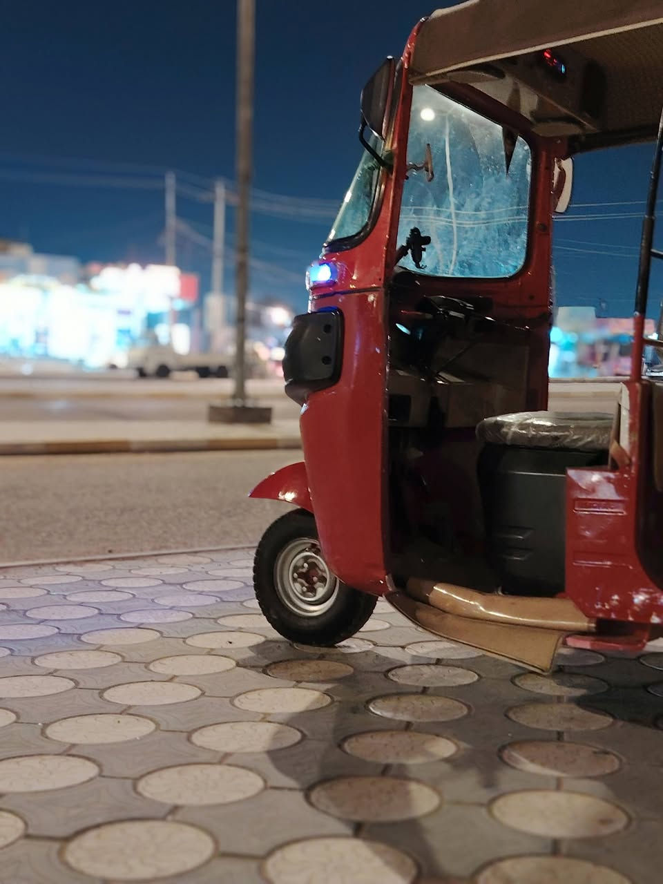 السلام عليكم شباب تكتك البيع موديل 18 شهر 12يعني تاخله بل تصعطعش   السعر. 5 اوربع
الرقم ***********
