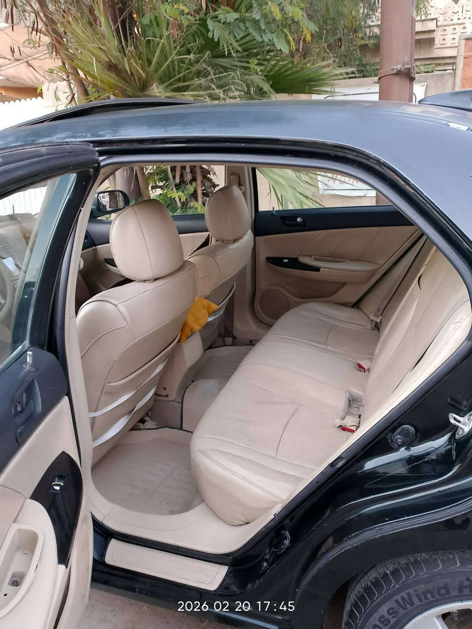 السلام عليكم
BYD 2014   
F7..
محرك ... شرط
كيرعادي ...
فول موصفات ..
بصمه تشغيل ..
بصمه ابواب ...
كشن جلد ..
حساسات ..
تبريد لمس ..
سنويه 2019 ..
سعر 50$..
مكان السياره موصل حي البريد .
قطعتين صبغ جمالغ باب ..
بدون داخل  ..
*********** وتساب 
مكلف بالنشر ../ 
لا تبعث  طلب صداقه 
الطبات عندي مقبطه ادخل خاص
../ كل السيارات انزلها ستوري ../
