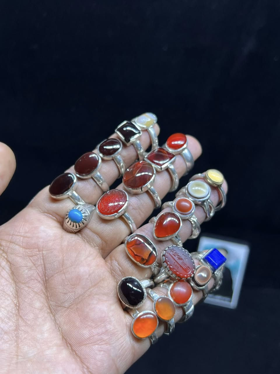 ً
عقيق يماني ملأئي 

كلمن وسعره 

الشراي***********

المكان بغداد حي اور 

توصيل ماعندي
