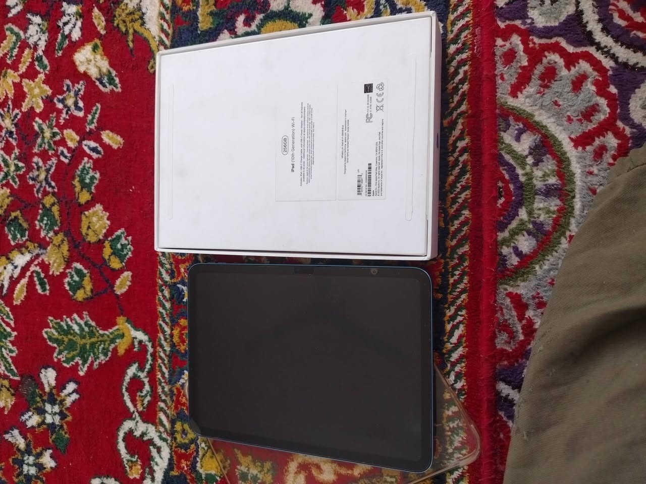 سلام عليكم ايباد10 ذاكره 256 الجهاز نضيف و حلو ***********
