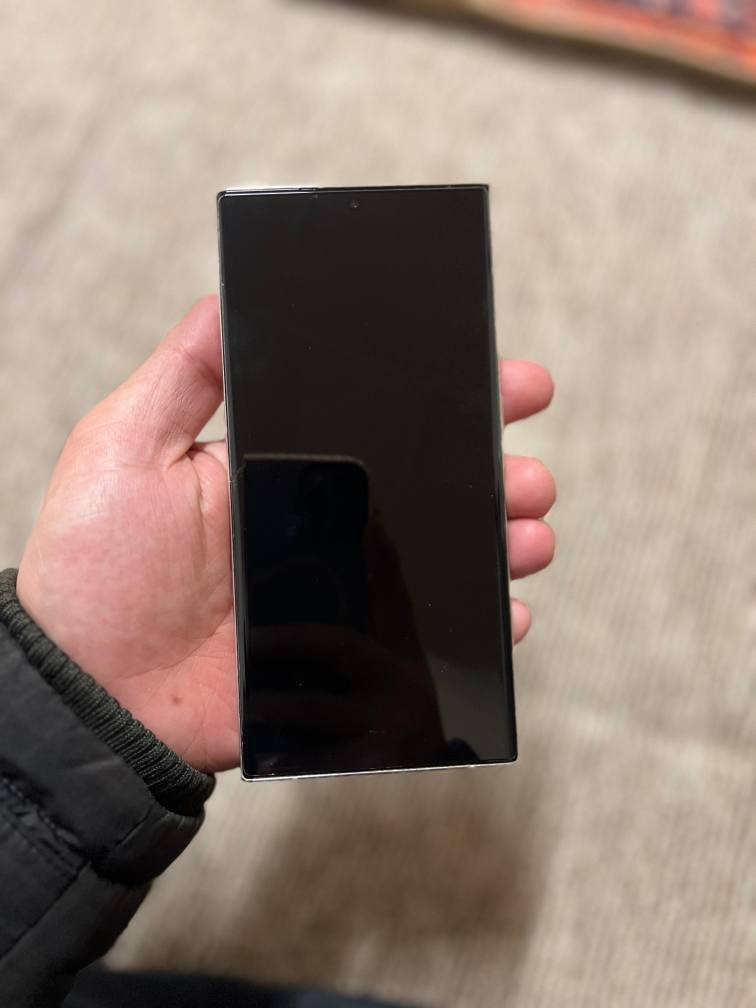 گالاکسی S23 Ultra  تەنیا درزی گڵاسی شاشەو پشتی هەیە پەڵەو دوبارەو شاشەو هەموو شتێکی بەشەرت. درزی شاشەکەی زۆر کەم هەستی پێ ئەکرێت. 
دوو سیم+ esim 
ڕام 8 + 8
زاکیرە 256 گێگا
کامێرا 200 مێگاپێکسڵ ڤیدیۆ 8k 30fps
سناپدراگۆن 8gen 2 
Pubg 120fps
پاتری 5000 شەحن 45 وات
نرخ/ 380$ 
شوێن سلێمانی. گەیاندنم نیە. السليمانية, العراق


**إذا كنت صاحب هذا الإعلان وتريد حذفه لأي سبب، رجاءا أرسل رسالة إلى الدعم الفني**