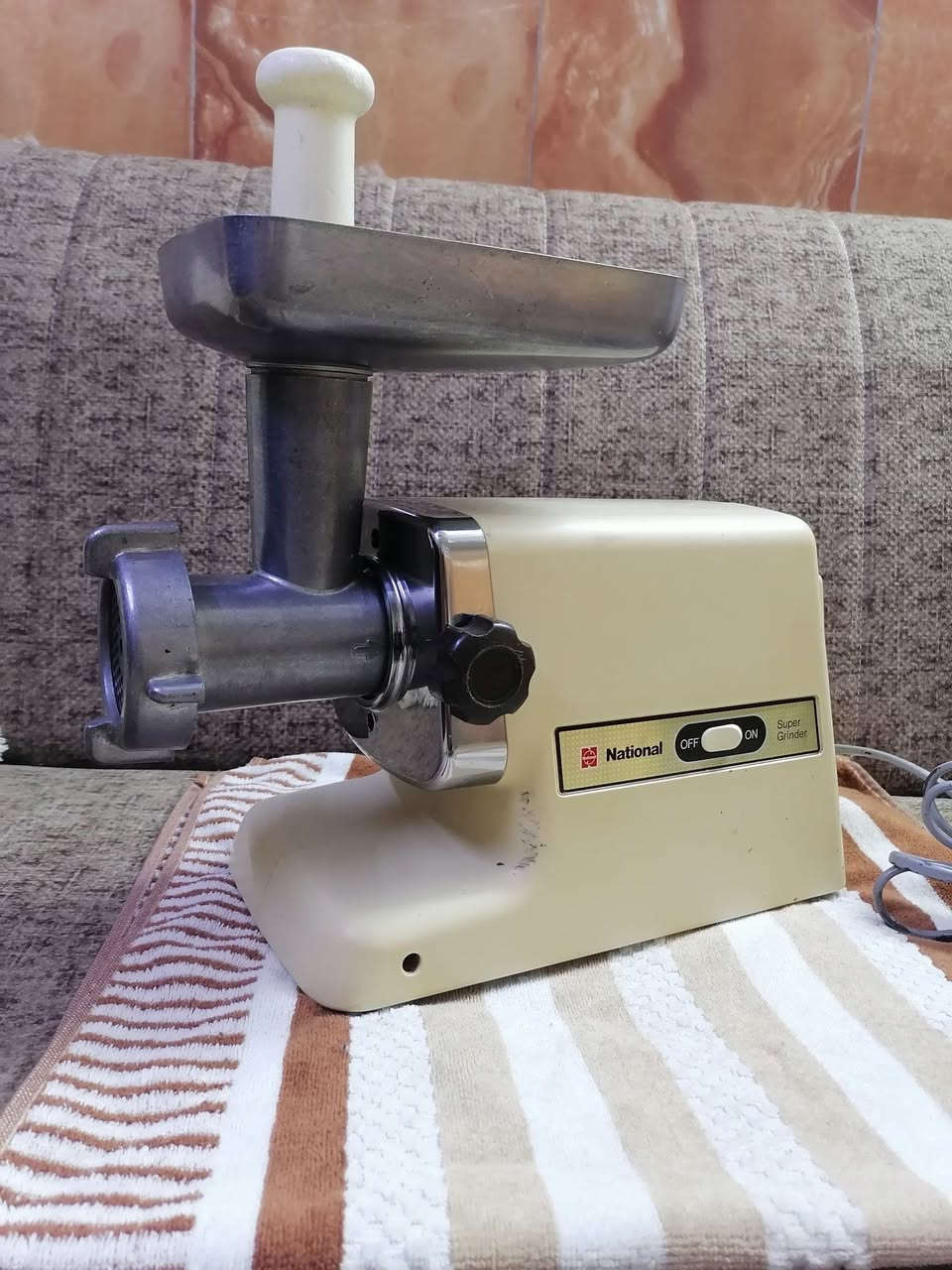 مثرامة لحم ناشيونال  نظيفه وبدون اي تصليح


**إذا كنت صاحب هذا الإعلان وتريد حذفه لأي سبب، رجاءا أرسل رسالة إلى الدعم الفني**