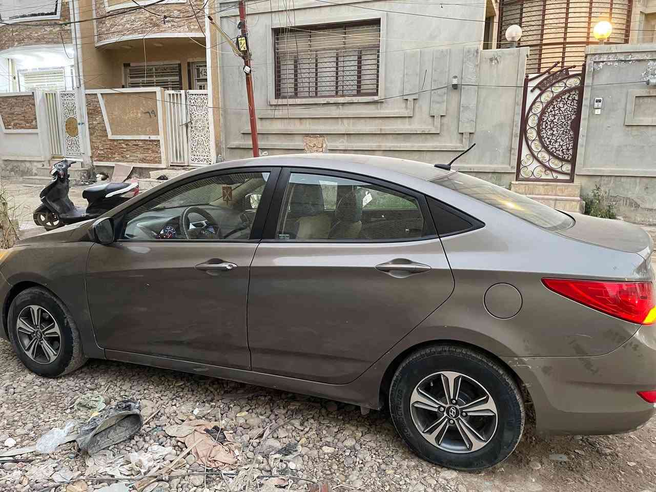 سلام عليكم
مره رخصت الادمن 

سياره اكسنت 2014

مثل مموضح بل سونار ضربته 

سياره خير من الله تبريده ثلج الله شاهد 

مبدل راديتر جديده السياره بسم صاحبه تحويل ثاني يوم رقم بغداد 

السعر 78وبيه مجال حك الجيه 

مكاني بغداد الكاضمية📍
الرقم ***********

