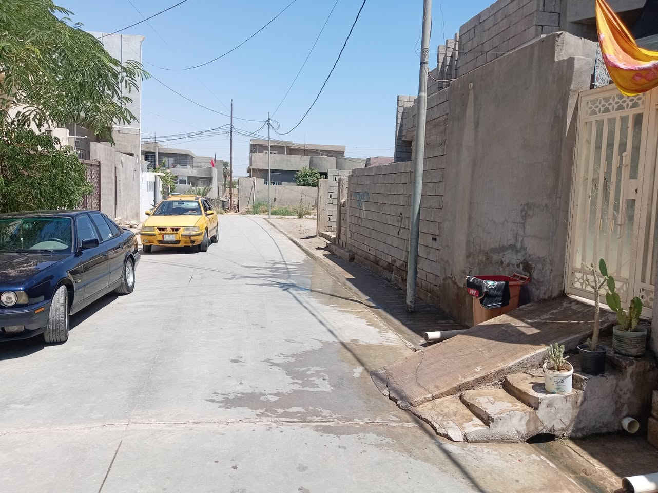 بيت للبيع مساحته ١٠٠متر زراعي عنوانه منطقة حسن المجتبئ سعره ٧٣مليون /*********** /***********
