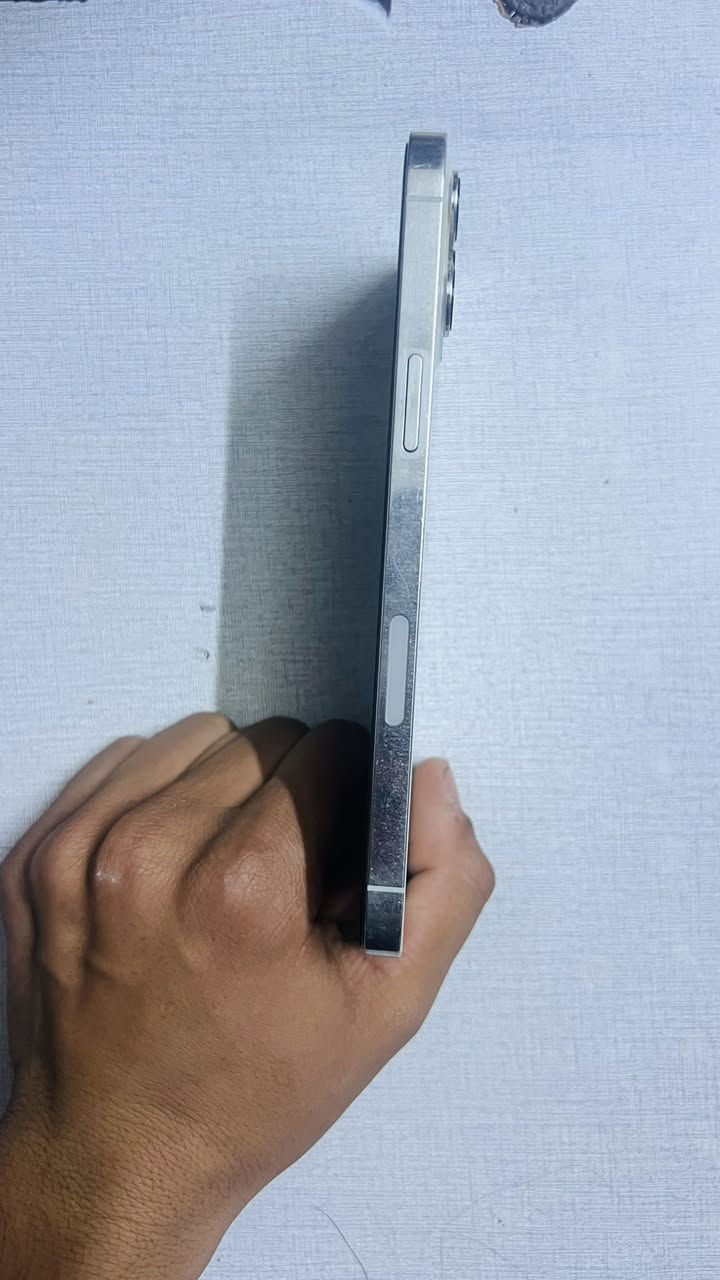 12 برو ماكس اخو الجديد ذاكره 256 بطاريه مرفوعه 100 بل شحن تنساه ولله والعدسه مال الكامره مبدله  تفصيخ اصليه الباقي كله وكاله فيس ايدي شغال سيم كارت النوع امريكي    السعر 450 بيه مجال الجهاز كدامك مو شراي لا تكسر بيه مكاني نجف عسكري كبل   رقمي ***********
